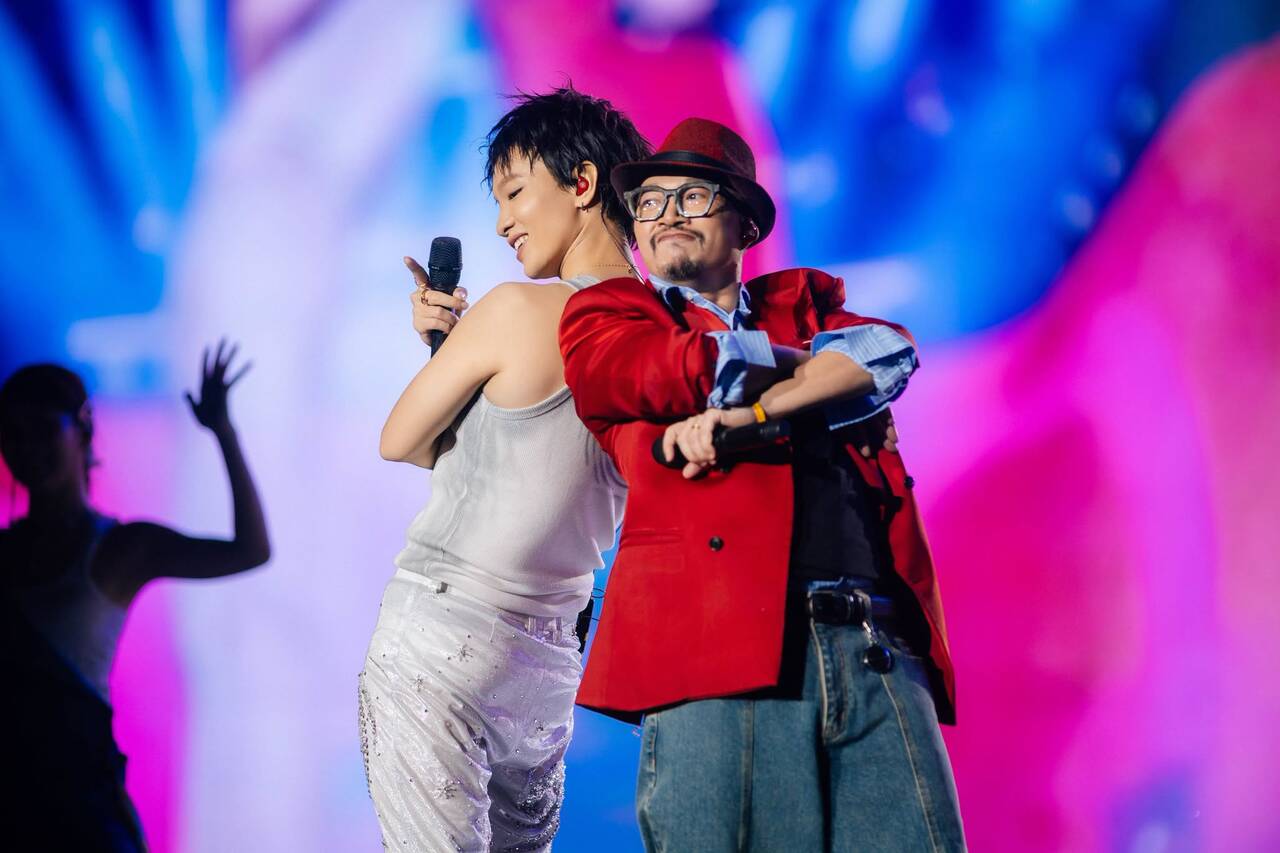 Hoàng Dũng và Hà Lê song ca