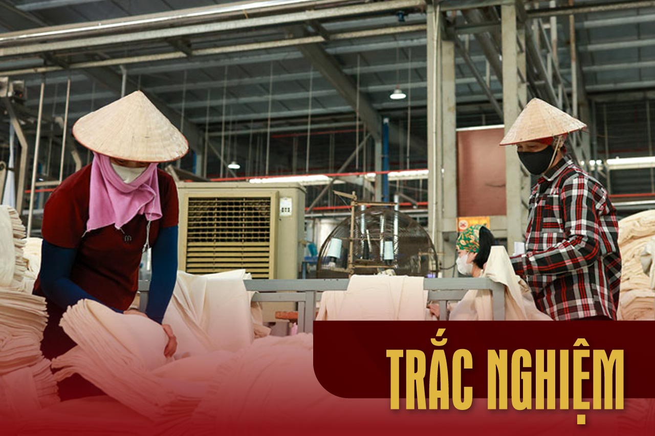 Bị chuyển sang công việc khác, người lao động được trả ít nhất bao nhiêu % mức lương cũ?