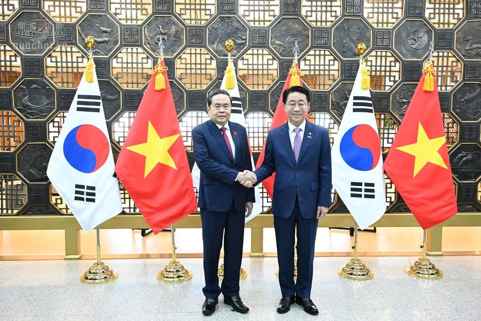 Politburo Member, National Assembly Chairman Tran Thanh Man and South Korean National Assembly Chairman Cho Jeong Sik. Photo: Duong Dung/Quochoi. vn