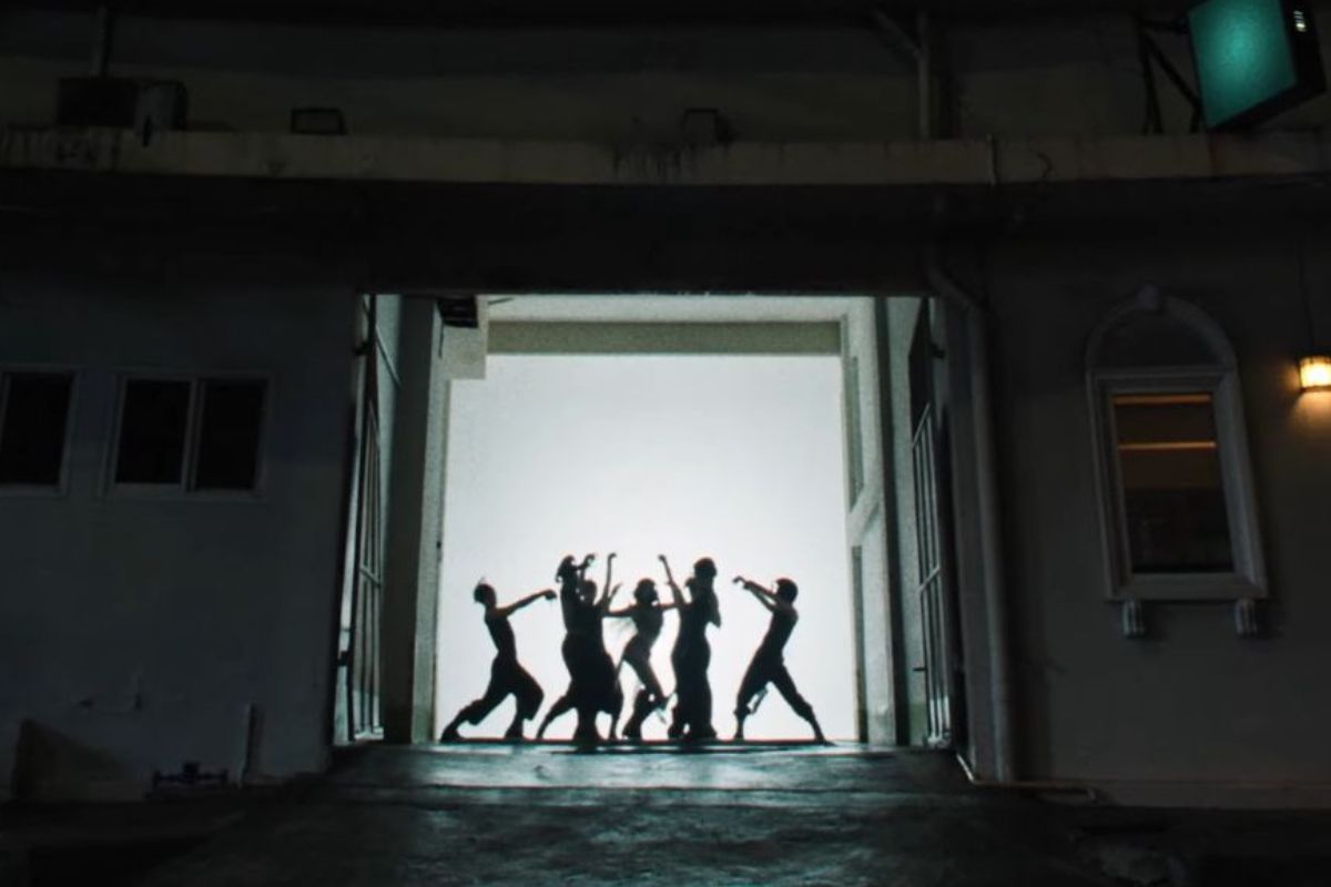 Nhiều địa điểm ở Bangkok (Thái Lan) xuất hiện trên MV “SaWaDiKa” của Lisa. Ảnh: Lotte