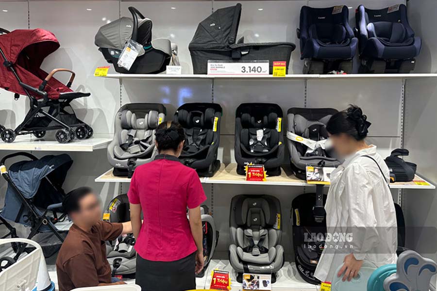 登録局は、自動車の子供用安全装置の試験ユニットを一時的に指定しました。写真:ズオン・アイン