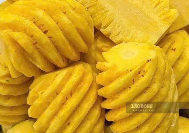 Pineapple juice can help with weight loss and help reduce blood fat. Photo: Kieu Vu