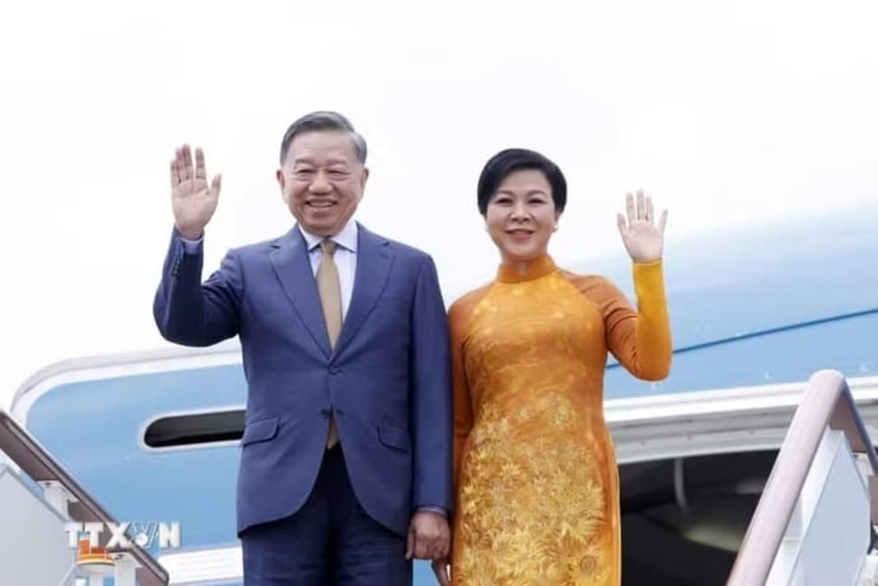 General Secretary and President To Lam and his wife arrive at Vnukovo airport, Moscow, Russia. Photo: Thong Nhat/VNA