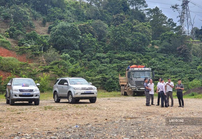 Departments and localities survey the stopover location on Dai Ninh Pass (photo taken in August 2026). Photo: Duy Tuan