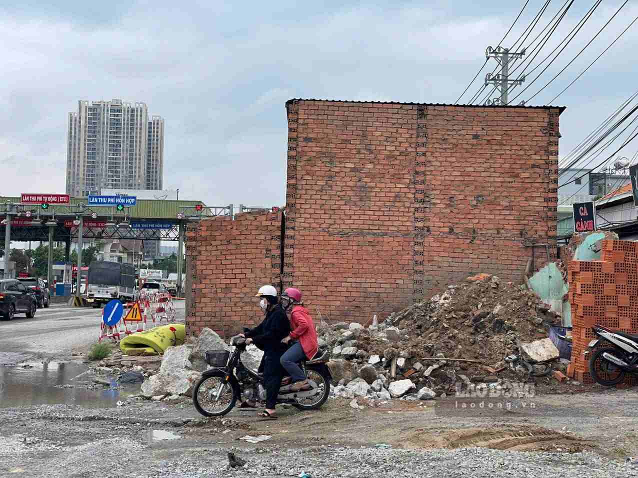 National Highway 13 through Ho Chi Minh City still has 2 site congestion points. Photo: Dinh Trong