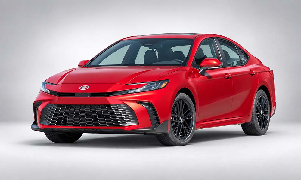 Toyota Camry 2027 has a sporty, modern design with a prominent front end. Graphics: Thanh Vu / Created by AI