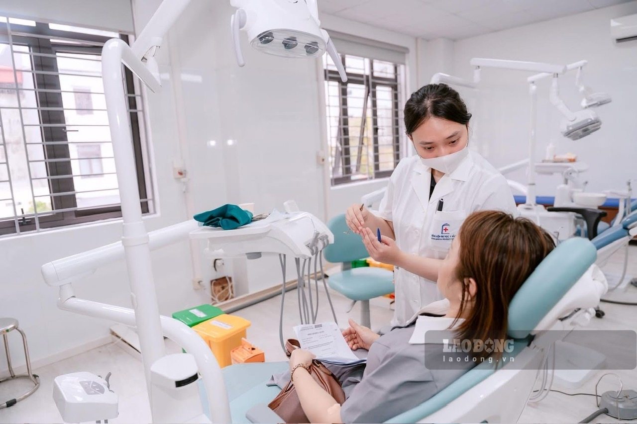 Médecin résident au seuil de la profession. Photo: Hà Lê (prise le 7 mai 2026)