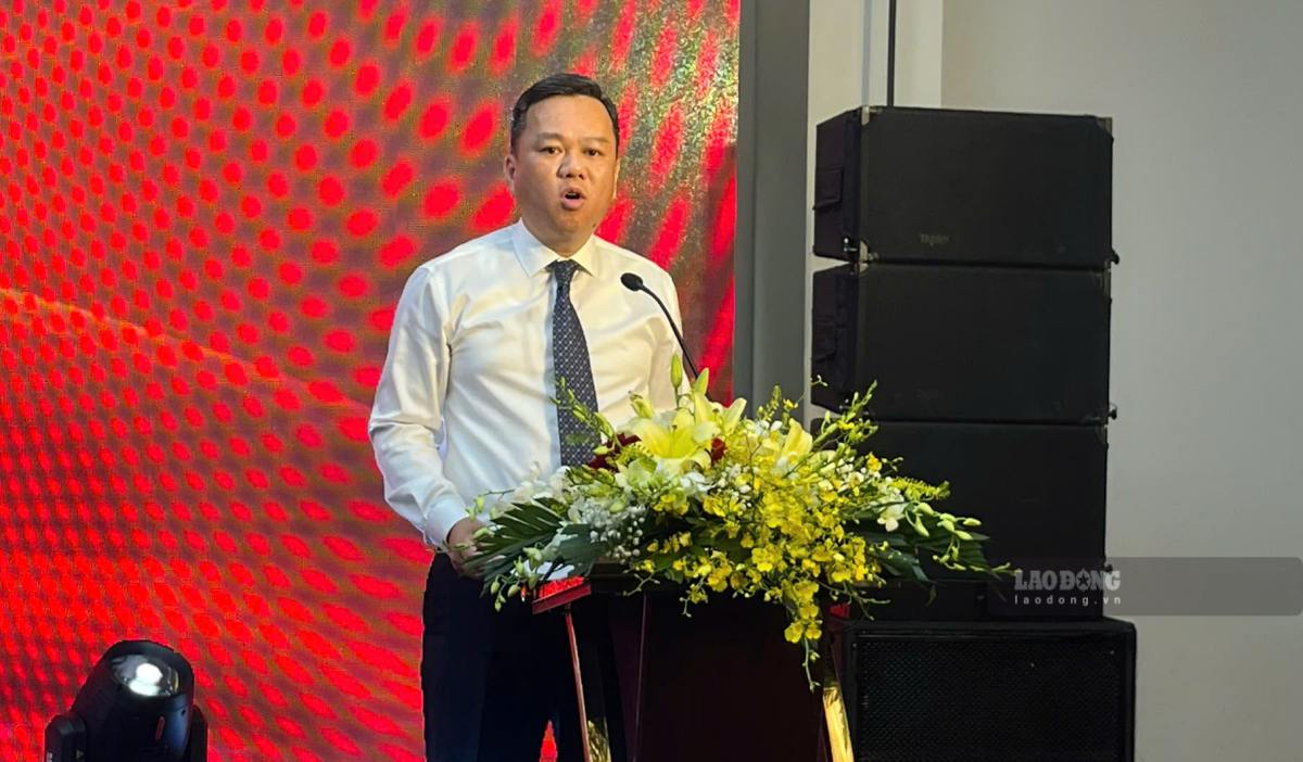 Ông Đỗ Hùng Đức - Phó Chủ tịch UBND tỉnh Tuyên Quang phát biểu tại Họp báo giới thiệu chuỗi chương trình Lễ hội Thành Tuyên 2026 ngày 8.9.2026. Ảnh: Chí Long