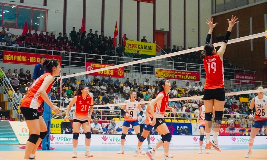Đội bóng chuyền nữ Quân đội với nòng cốt là cầu thủ Binh chủng Thông tin sẽ góp mặt Đại hội thể thao toàn quốc lần thứ X-2026. Ảnh: Minh Chính