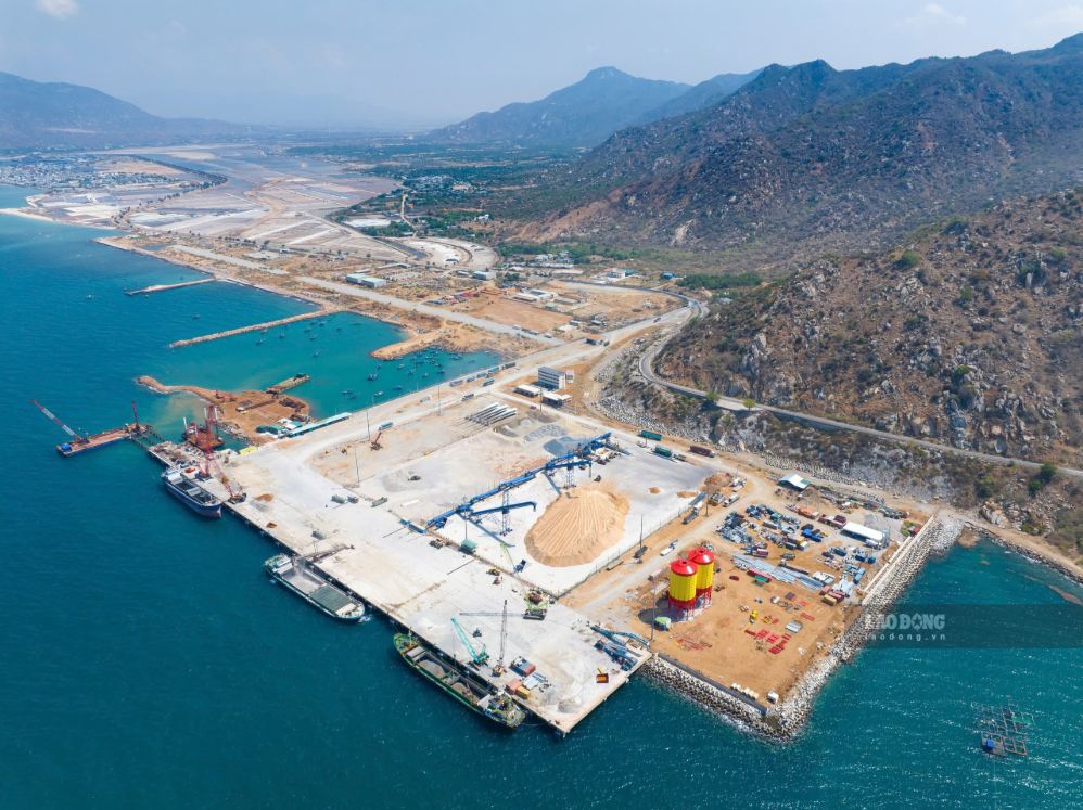 The project to dredge Ca Na fishing port in Ca Na commune, Thuan Nam is implementing investor selection steps. Photo taken in January 2026: Binh Quy