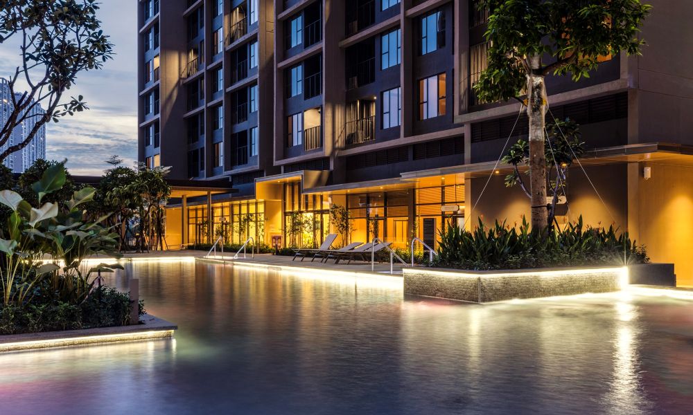 Trang bị với ba hồ bơi ngoài trời, dự án mang đến trải nghiệm sống cân bằng và tràn đầy năng lượng cho cư dân. Ảnh: CLD