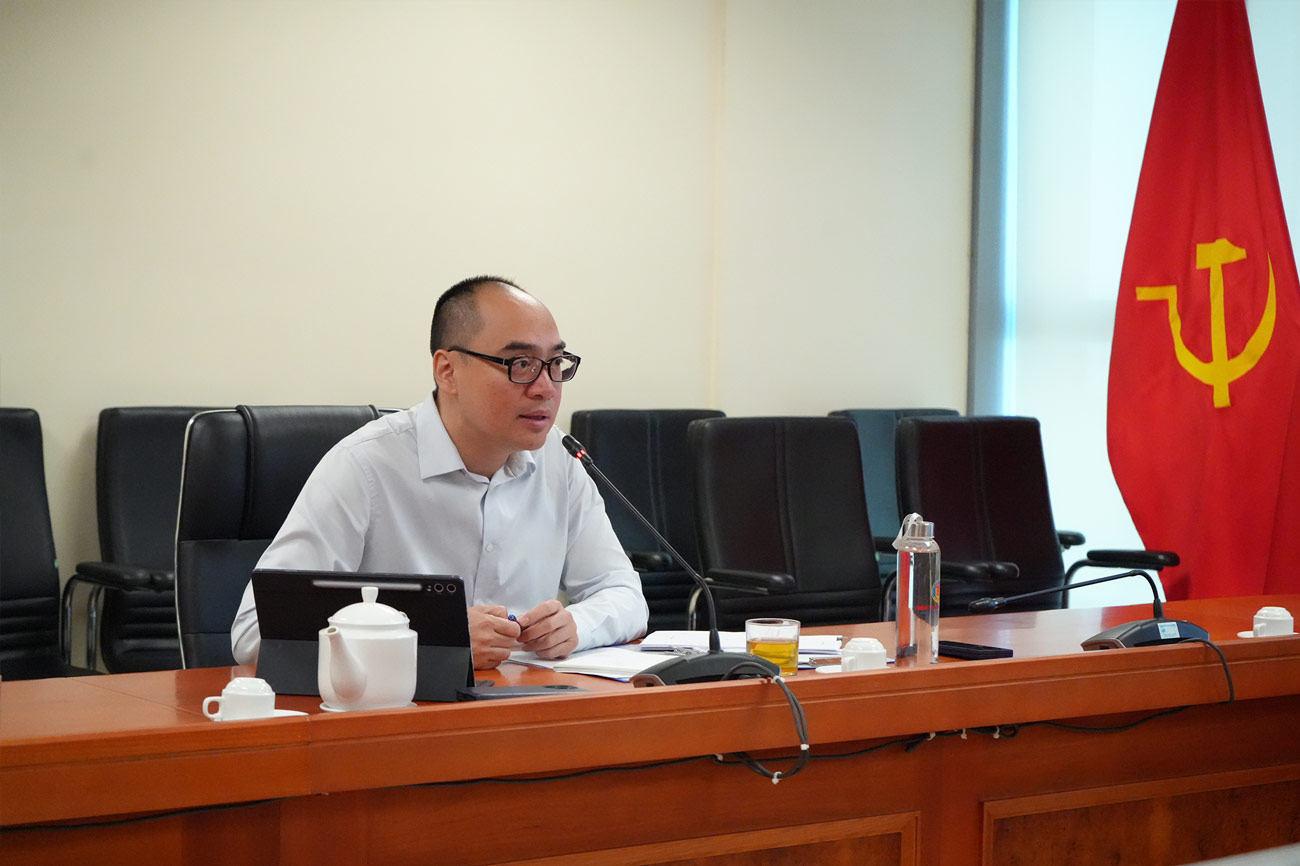 Phó Tổng Kiểm toán Nhà nước Bùi Quốc Dũng phát biểu chỉ đạo tại cuộc họp. Ảnh: KTNN