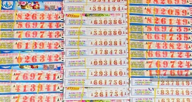 Xổ số miền Nam. Ảnh: Huyền Trân chụp 8.9