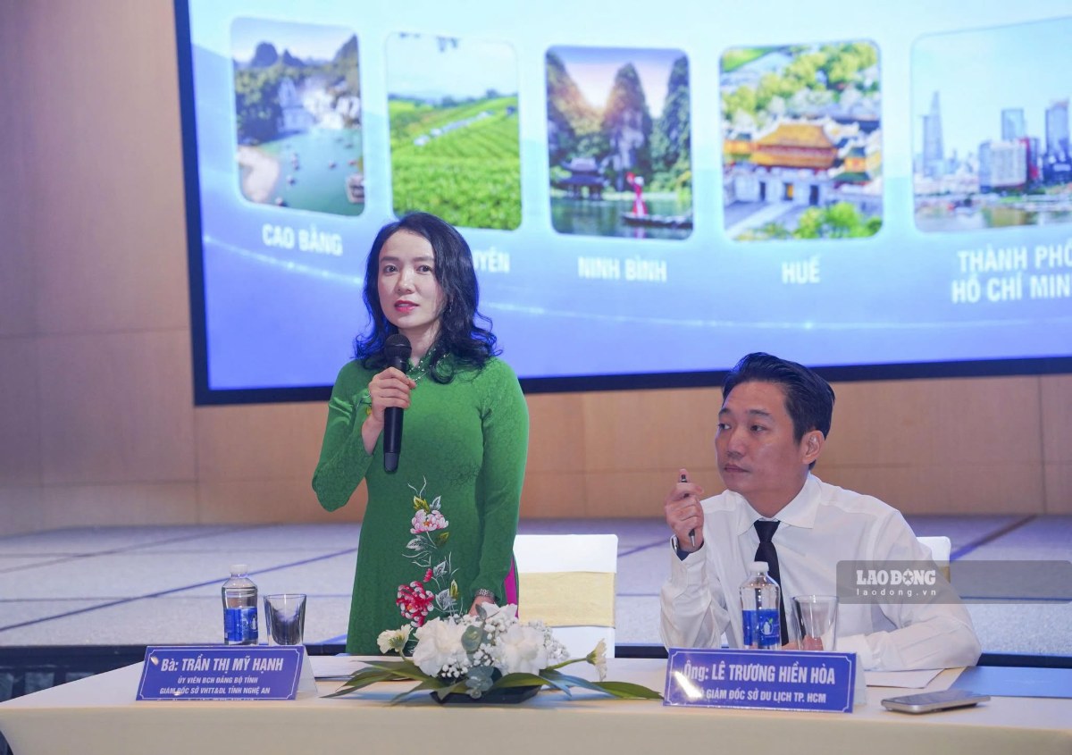 Representatives of the Ho Chi Minh City Department of Tourism and the Nghe An Department of Culture, Sports and Tourism chaired the seminar. Photo: Duy Chuong