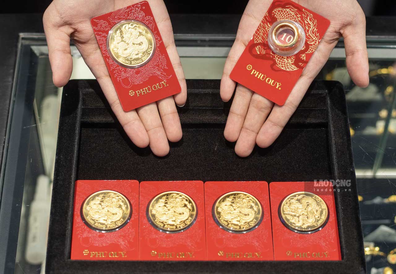 World gold prices are being affected by US inflation, Fed interest rate policy and cautious sentiment from investors. Photo: Phan Anh