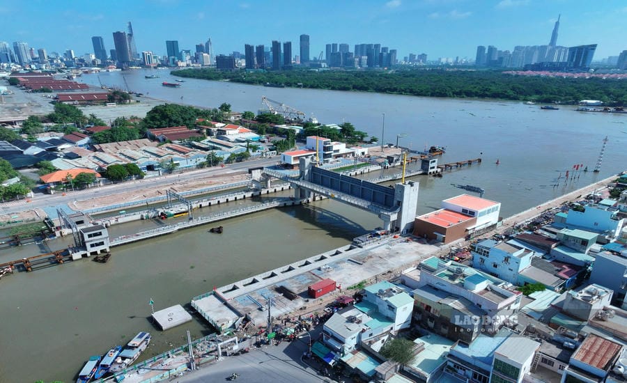 Overview of Tan Thuan tide control culvert at the beginning of September 2026. Photo: Minh Quan