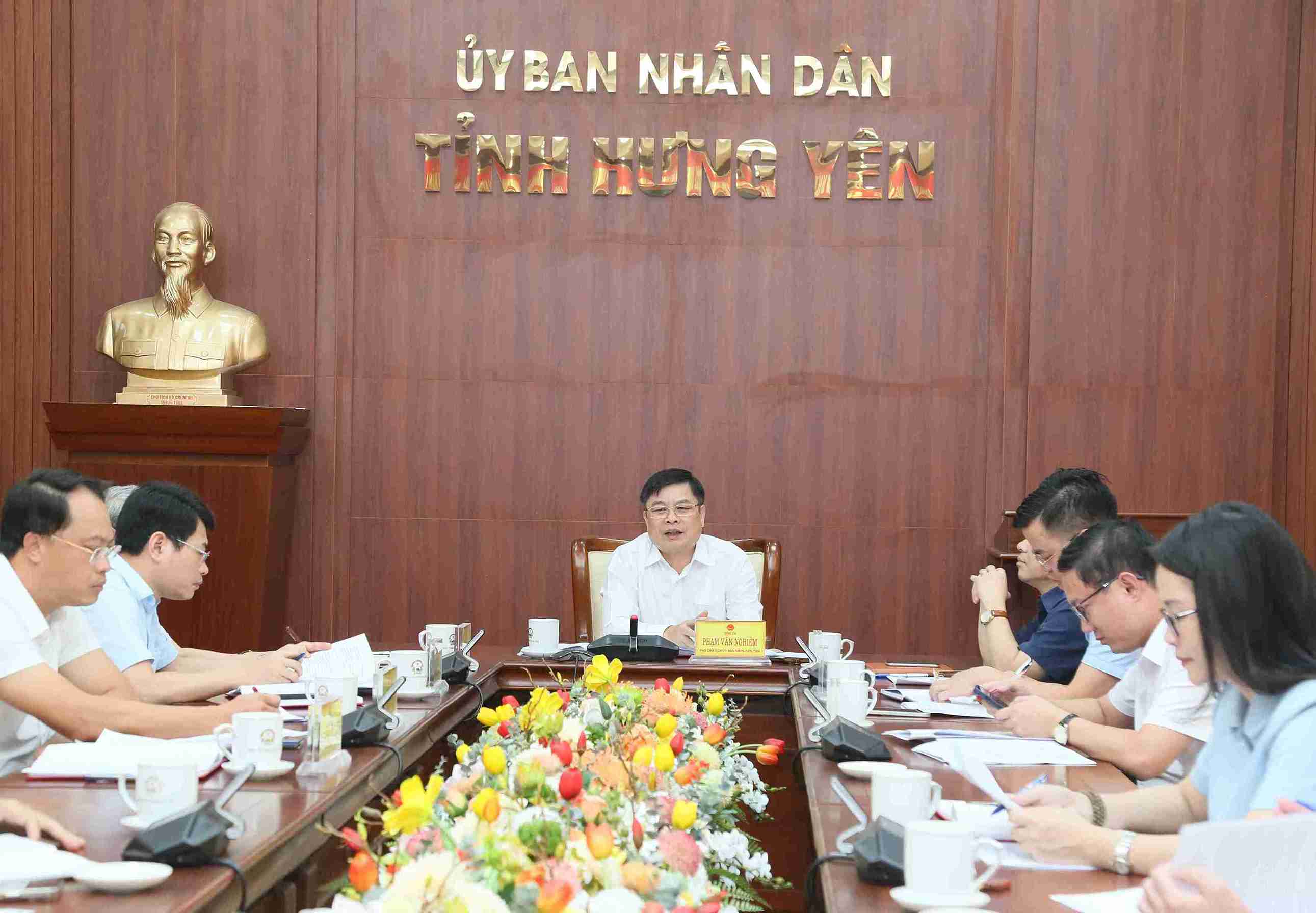 Các đại biểu dự cuộc họp. Ảnh: Cổng TTĐT tỉnh Hưng Yên