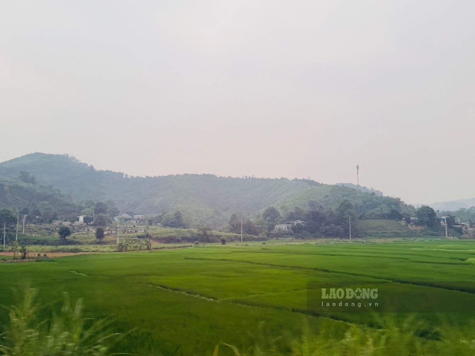 Weather forecast for the Northwest region today helps tourists refer to information before exploring and experiencing outdoor activities. Photo: Linh Dan (photo taken in April 2026)