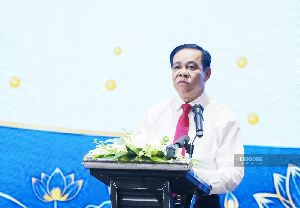 Ông Võ Trọng Hải - Chủ tịch UBND tỉnh Nghệ An phát biểu tại hội nghị. Ảnh: Duy Chương