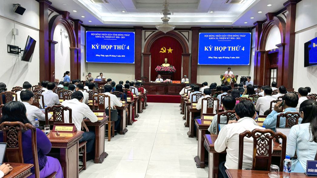 Quang cảnh kỳ họp HĐND tỉnh Đồng Tháp kiện toàn lãnh đạo chủ chốt UBND tỉnh nhiệm kỳ 2026 - 2031. Ảnh: Trần Tài