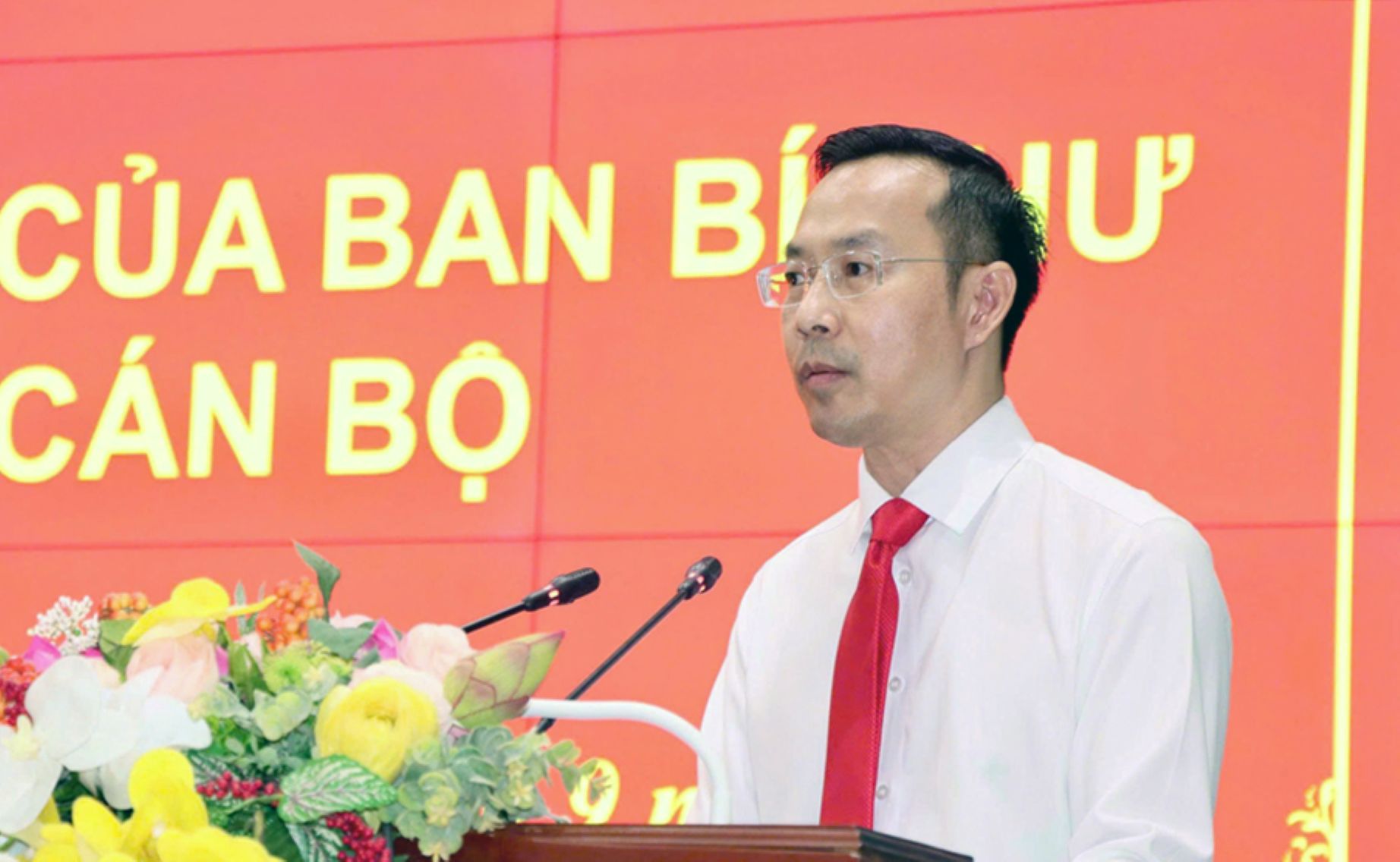 Mr. Nguyen Thanh Nhan - Deputy Secretary of the Provincial Party Committee, Chairman of Dong Thap Provincial People's Committee. Photo: Dong Thap Provincial Electronic Information Portal