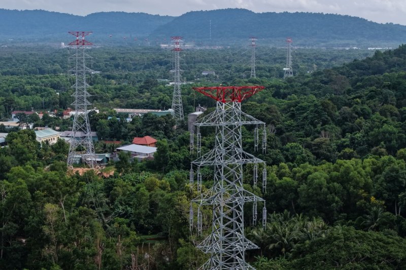 Đường dây 110kV Phú Quốc – Nam Phú Quốc đóng điện hoàn thành vào ngày 16.8.2026. Ảnh: EVNSPC cung cấp.