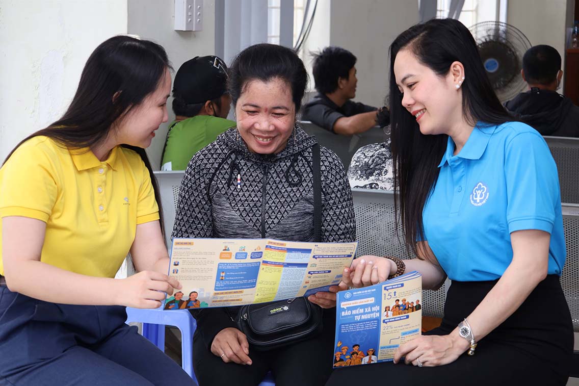 Tay Ninh strengthens bringing voluntary social insurance policies into people's lives. Photo: Tay Ninh Social Insurance