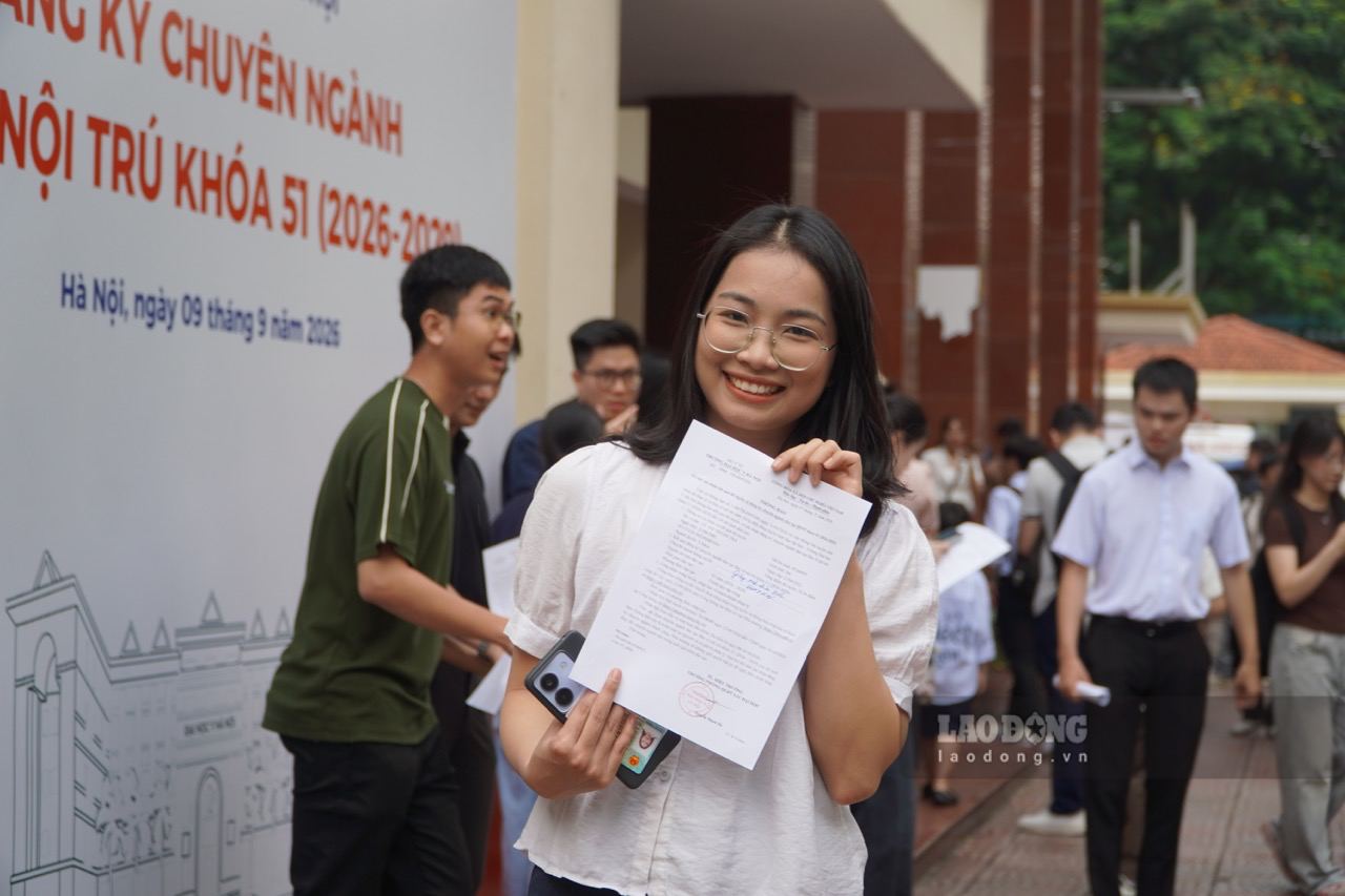Lê Thị Thanh Trà là 1 trong 10 người có điểm số cao nhất trong kì thi bác sĩ nội trú vô cùng khốc liệt của trường Đại học Y Hà Nội. Ảnh: Tường Vân
