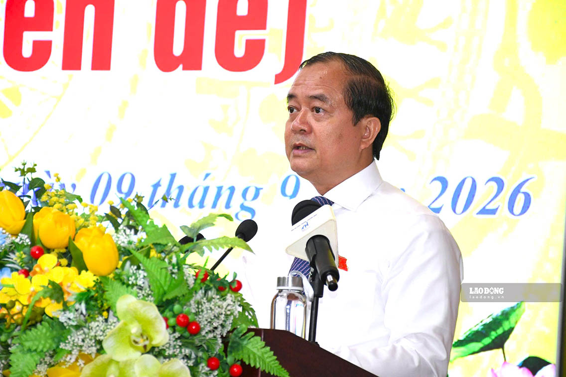 Tân Chủ tịch HĐND Tây Ninh - Nguyễn Hồng Thanh phát biểu nhận nhiệm vụ. Ảnh: Huỳnh Du