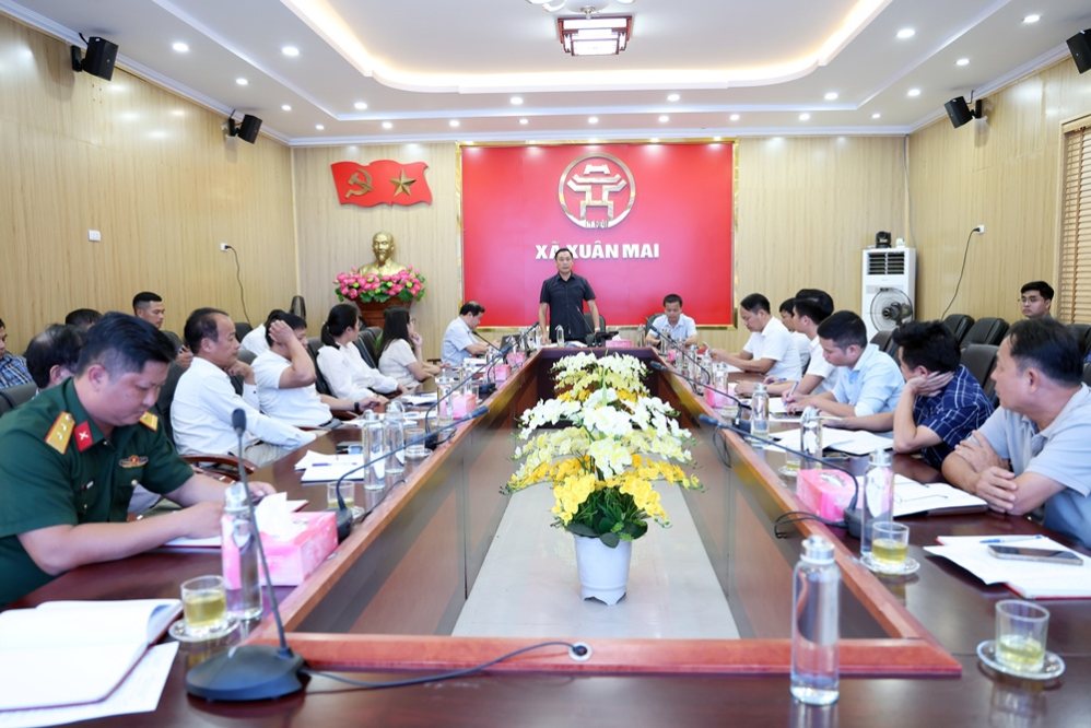 Conference to review the progress of implementing the "45-day Campaign" to build and complete the land database in Xuan Mai commune, September 9. Photo: Xuan Mai Commune e-Portal