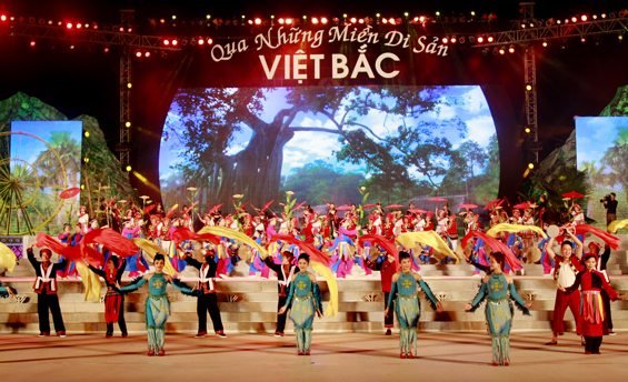 Tổ quốc là âm sắc các vùng miền 