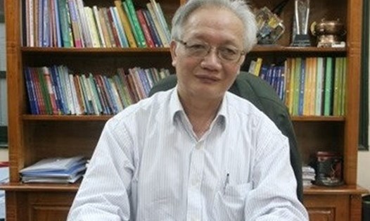 Tiến sĩ Nguyễn Tùng Lâm cho rằng ý tưởng kêu gọi phụ huynh đóng tiền giải cứu giáo viên là phi thực tế. Ảnh: NV