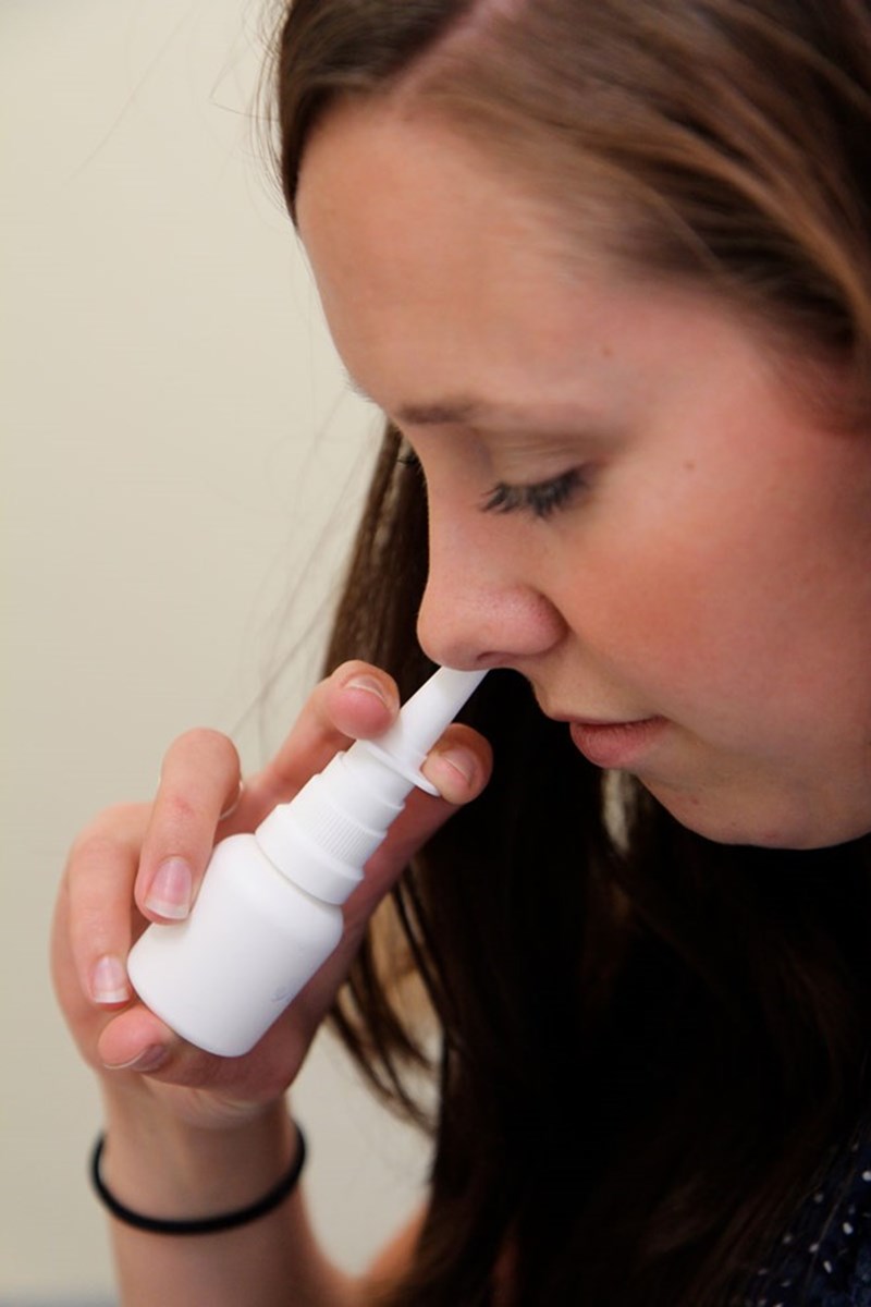 Thuốc xịt mũi có tác dụng phụ không?
