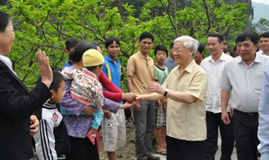 Tổng Bí thư Nguyễn Phú Trọng gặp gỡ gia đình nông dân làm ăn giỏi ở Lạng Sơn (ảnh minh họa)