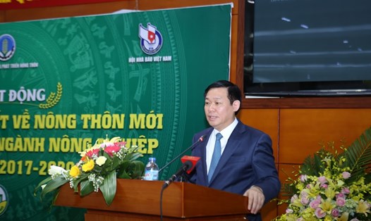 Phó Thủ tướng Vương Đình Huệ tuyên bố phát động cuộc thi. Ảnh: Khương Lực