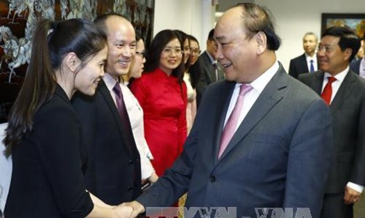 Thủ tướng Nguyễn Xuân Phúc đến thăm Phái đoàn Đại diện thường trực Việt Nam tại Liên hợp quốc. Ảnh: Thống Nhất/TTXVN