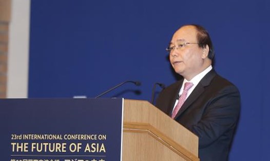 Thủ tướng Nguyễn Xuân Phúc dự và phát biểu tại Lễ khai mạc Hội nghị Tương lai châu Á lần thứ 23. Ảnh:  TTXVN