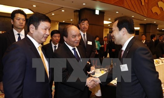 Thủ tướng Nguyễn Xuân Phúc trong buổi làm việc với các Doanh nghiệp Công nghệ thông tin Nhật Bản. Ảnh: TTXVN