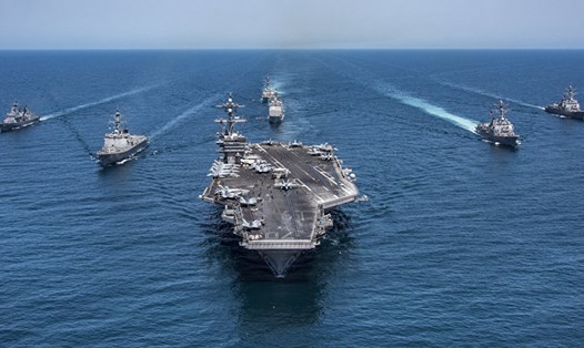 Tàu sân bay USS Carl Vinson và USS Ronald Regan rời vùng biển Nhật Bản từ ngày 5.6. Ảnh: AP