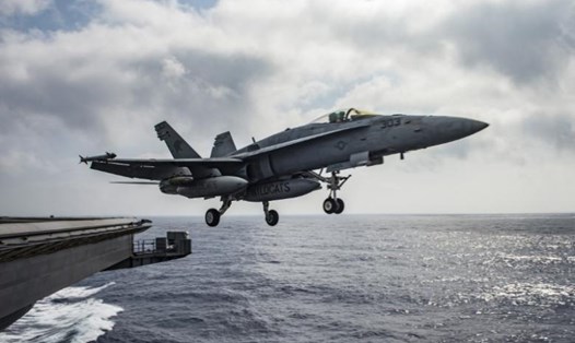 Máy bay F/A-18E Super Hornet của Mỹ đã bắn hạ Su-22 của Syria vào chủ nhật vừa qua. Ảnh: Reuters