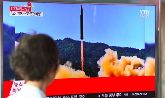 Triều Tiên phóng tên lửa vào nửa đêm. Ảnh: AFP