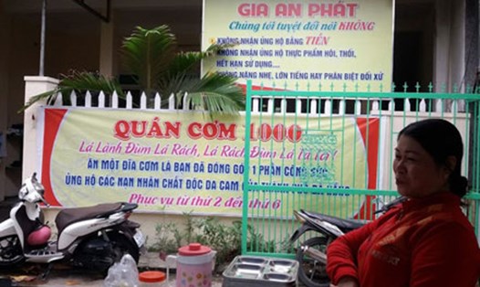 Quán cơm 1 ngàn dành cho lao động nghèo ở Đà Nẵng. Ảnh: HOÀNG PHƯƠNG
