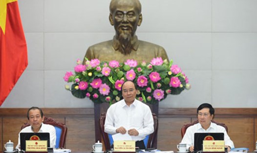 Thủ tướng Nguyễn Xuân Phúc chủ trì và phát biểu tại phiên họp Chính phủ ngày 4.5.Ảnh: P.V