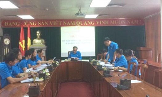 Đồng chí Nguyễn Phương Đông - Chủ tịch CĐ cơ quan Tổng LĐLĐVN chủ trì Hội nghị (Ảnh: TLĐ)