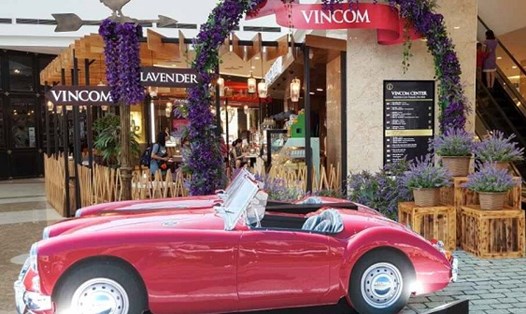  Đến Vincom, khách hàng cũng sẽ có cơ hội được trải nghiệm không gian Châu Âu lãng mạn và sở hữu các giải thưởng giá trị.