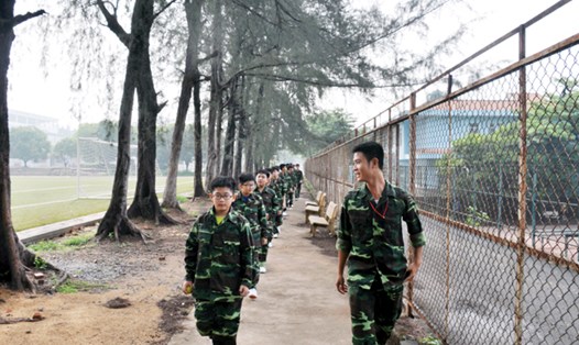 Học viên được đào tạo trong môi trường với nội quy nghiêm như tong quân đội
