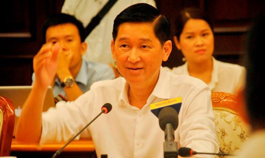 Phó Chủ tịch UBND TP HCM Trần Vĩnh Tuyến nêu giải pháp cho UBND quận 1 giải quyết việc làm cho người buôn bán trên vỉa hè. (ảnh: Internet)