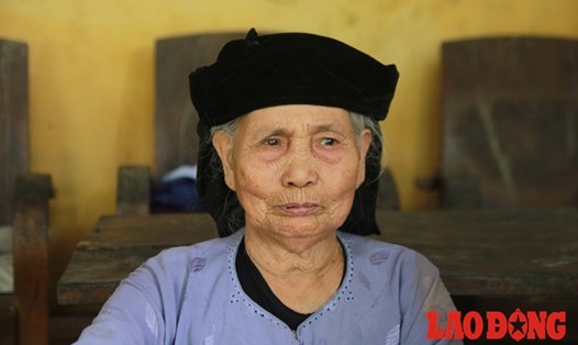 Bà Nguyễn Thị Cuộc hơn 40 năm mong ngóng con đi bộ đội về. Ảnh: C.N