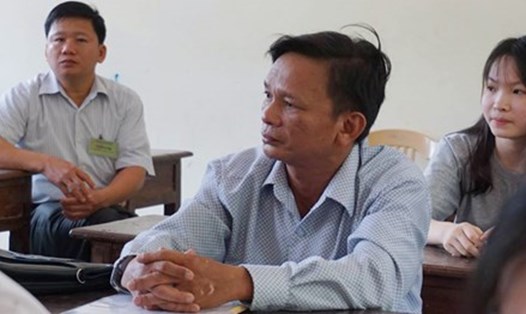 Thí sinh 52 tuổi đặc biệt nhất Nghệ An tham dự kì thi THPT (ảnh H.L)
