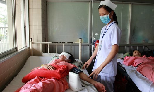 Cẩm Đào đang được điều trị tại Bệnh viện Chợ Rẫy (ảnh Minh Phạm)
